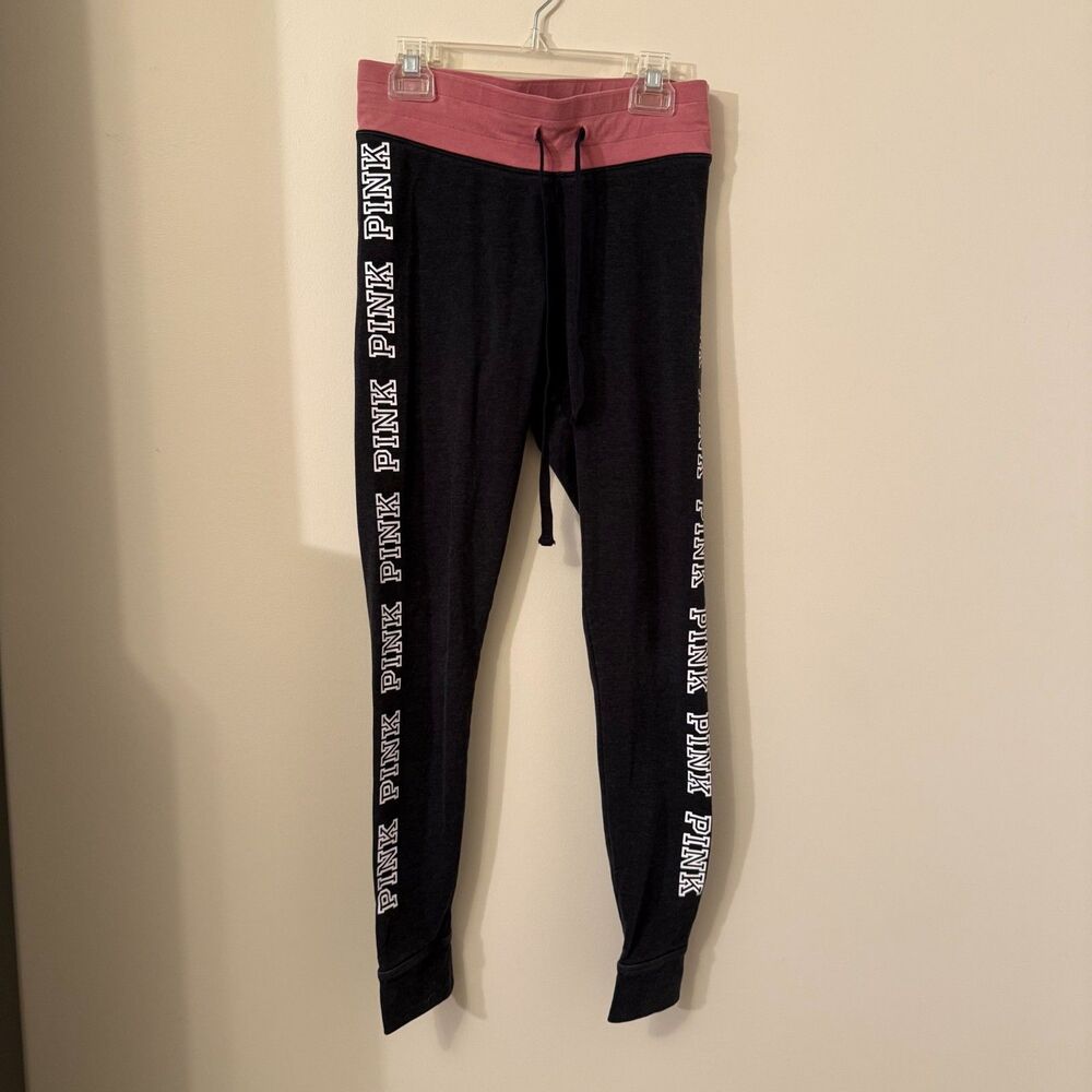 Victoria Secrets PINK Yoga Pants with Graphic Logo Small